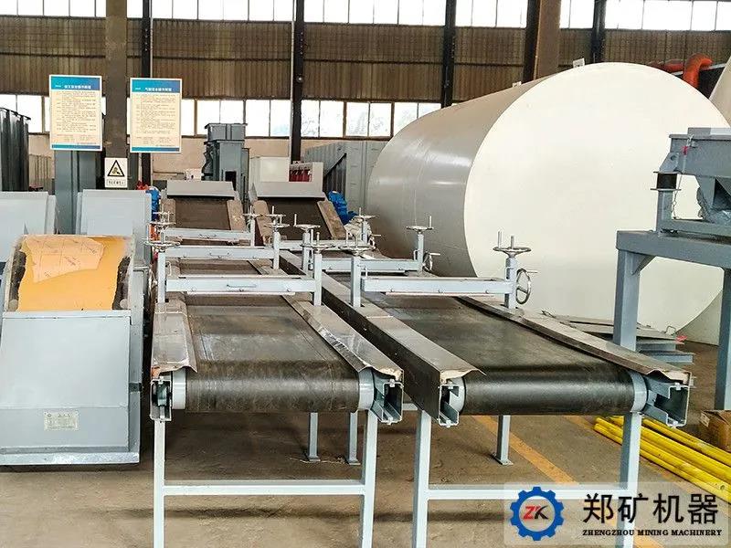皮帶輸送機(jī).jpg