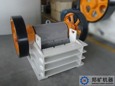 伊朗顎式破碎機(jī)項(xiàng)目